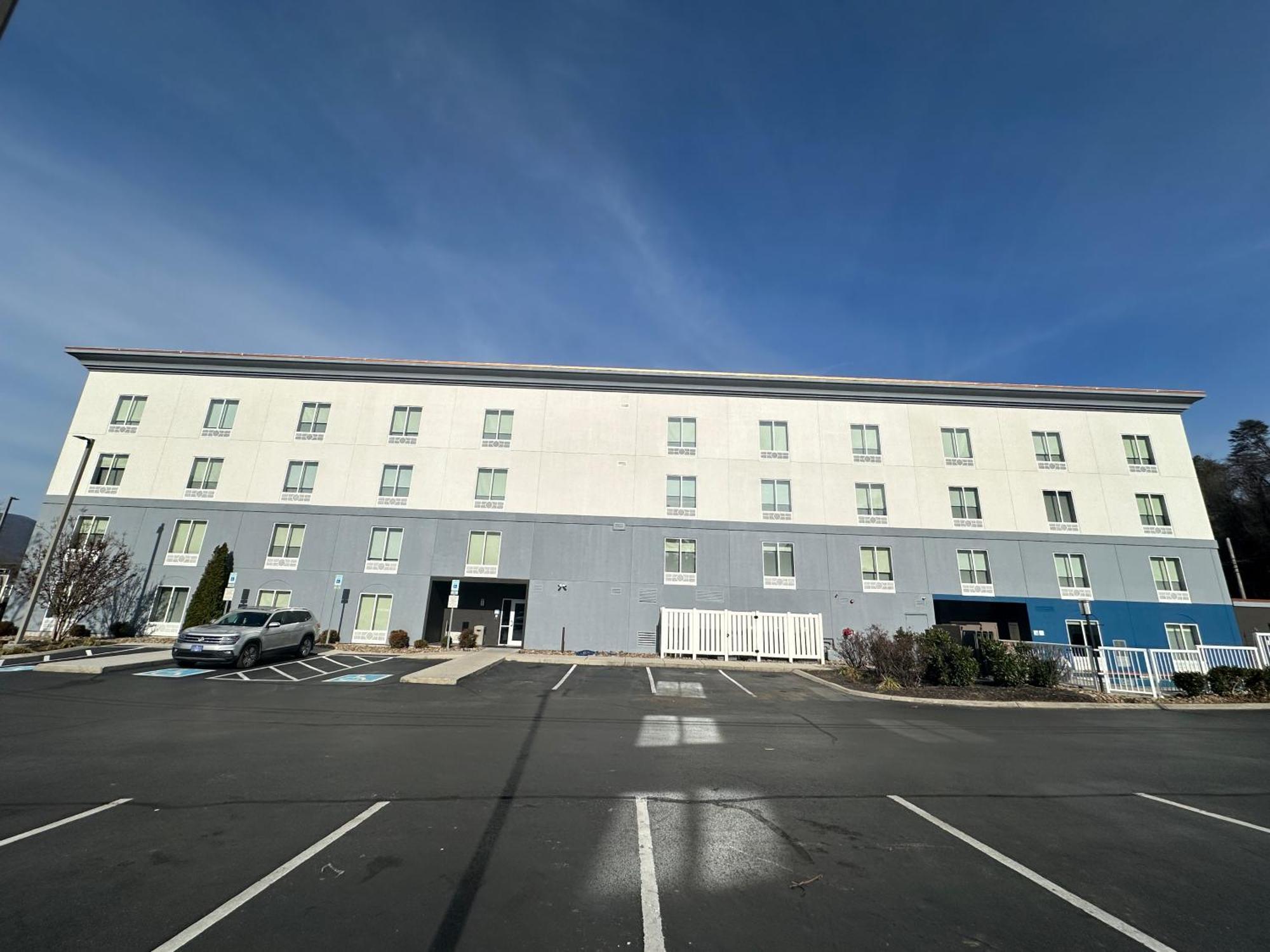 Holiday Inn Express & Suites Caryville By Ihg Экстерьер фото